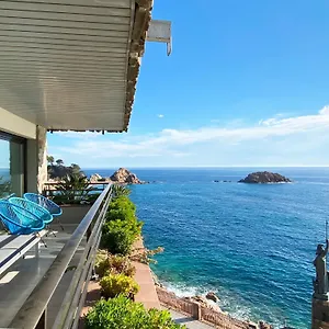 Apartment Magnificent At The Sea Front Of